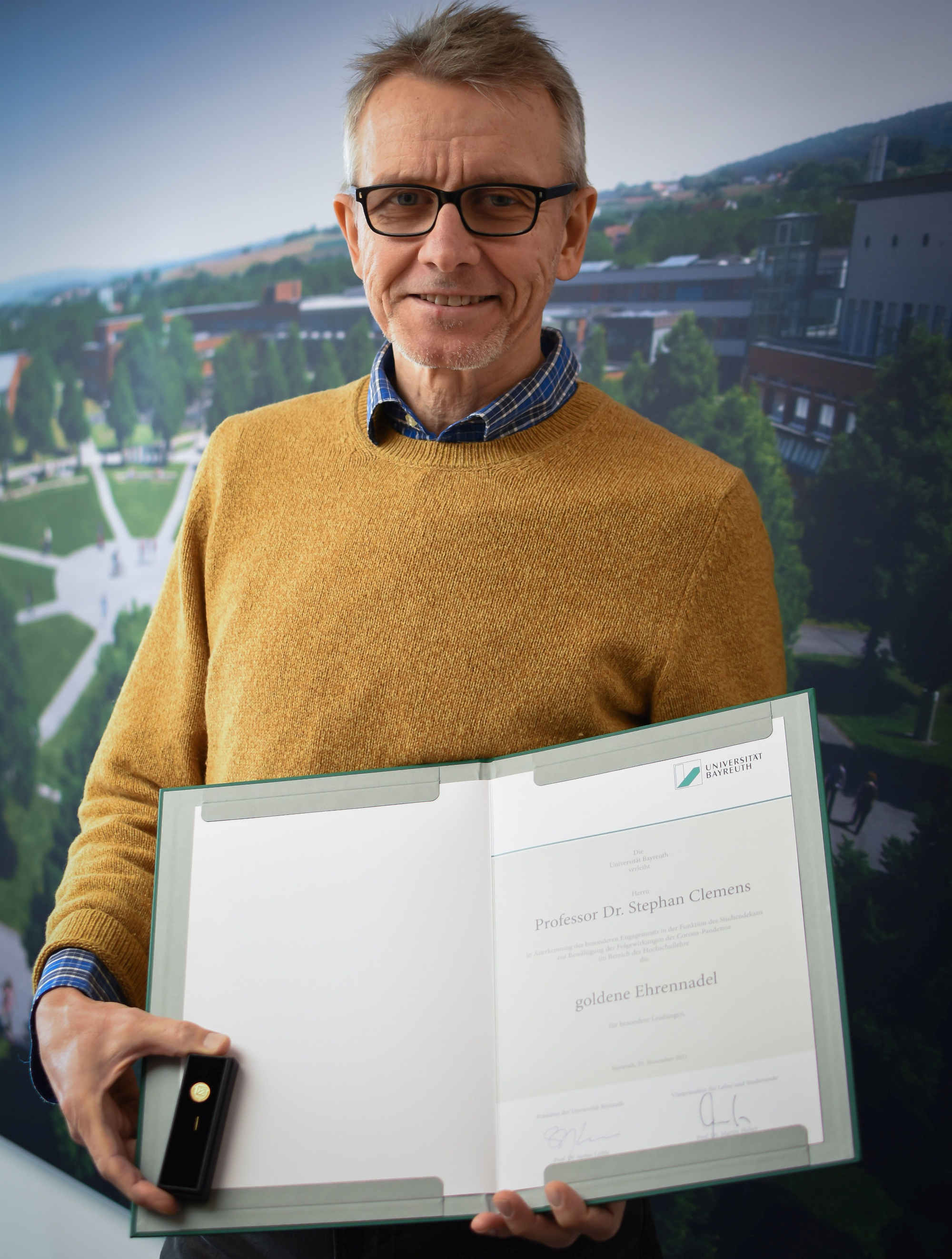 Prof. Dr. Stephan Clemens